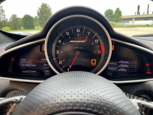 Used 2012 McLaren MP4-12C Base image 45