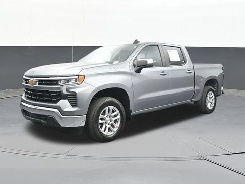 Used 2023 Chevrolet Silverado 1500 LT AWD/4WD image 3