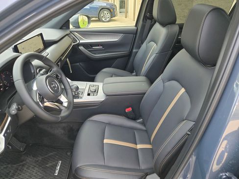 New 2026 MAZDA CX-90 3.3 Turbo w/ Premium Plus Pkg image 17