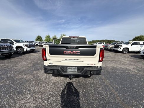 Certified 2026 GMC Sierra 1500 AT4X w/ AT4X AEV Edition AWD/4WD image 33