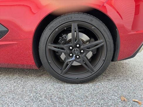Used 2021 Chevrolet Corvette Stingray Coupe w/ Z51 Performance Package RWD image 6