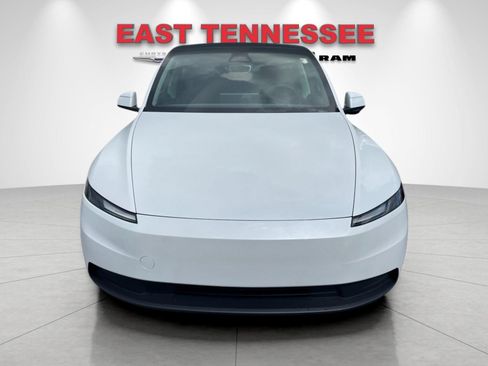 Used 2026 Tesla Model Y 2WD image 9