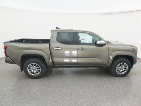 New 2026 Toyota Tacoma Limited image 31