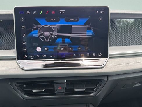 New 2026 Volkswagen Tiguan SE FWD image 20