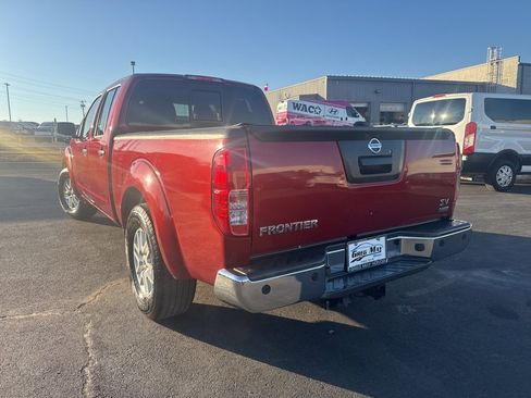 Used 2019 Nissan Frontier SV image 6