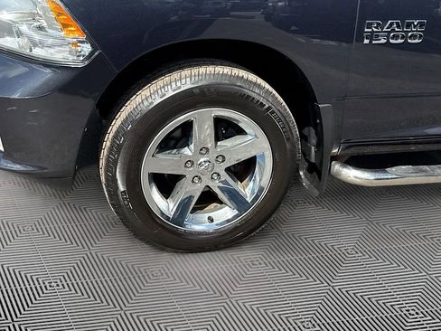 Used 2018 RAM 1500 Express w/ Express Value Package AWD/4WD image 35