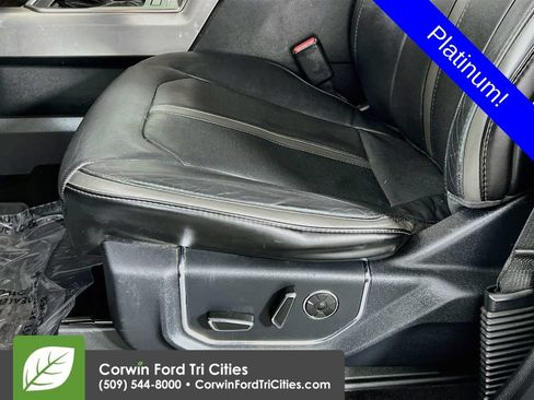 Used 2016 Ford F150 Platinum w/ Equipment Group 701A Luxury AWD/4WD image 22