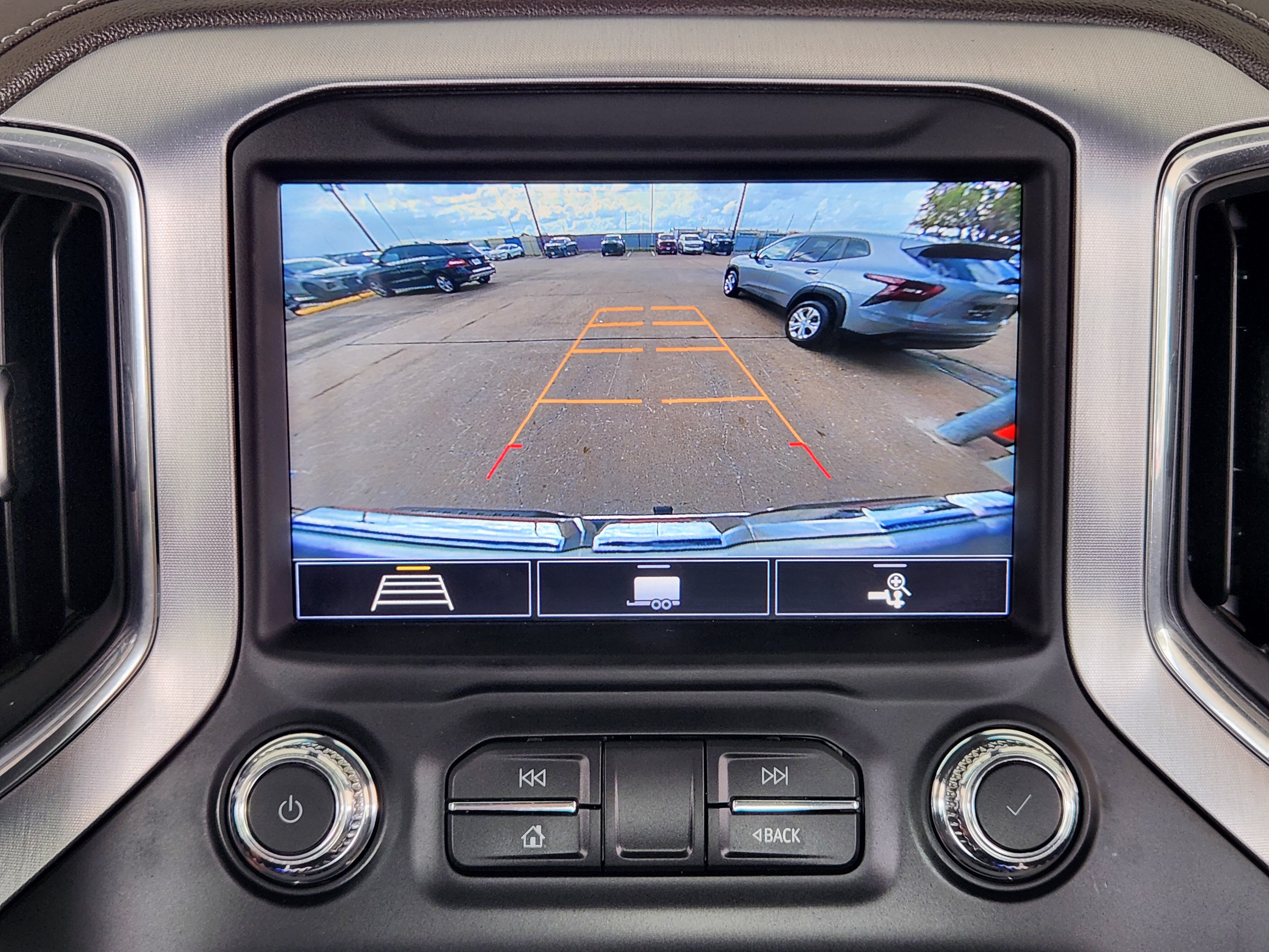 Used 2020 GMC Sierra 1500 SLT RWD image 18