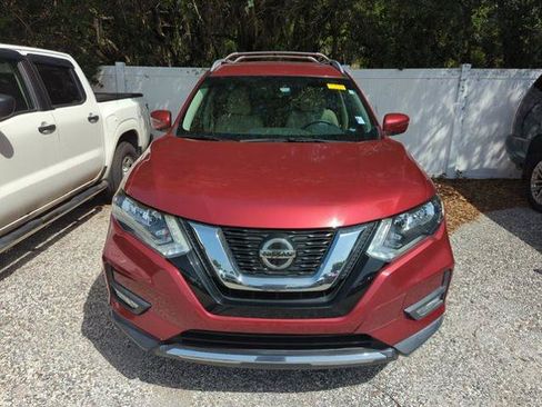Certified 2019 Nissan Rogue SV FWD image 3