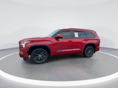 Used 2023 Toyota Sequoia Platinum AWD/4WD image 4