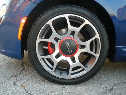 Used 2012 FIAT 500 Sport w/ Safety & Sound Pkg image 40