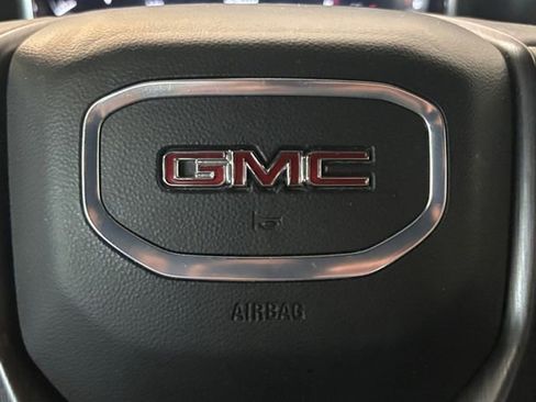 Used 2024 GMC Sierra 1500 AT4 w/ Technology Package AWD/4WD image 13