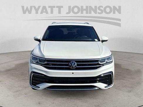 Used 2024 Volkswagen Tiguan SEL R-Line AWD/4WD image 8