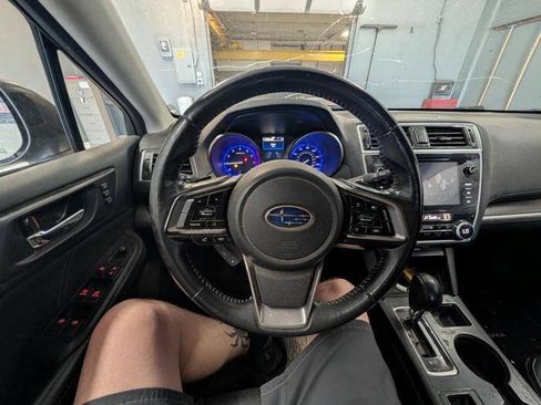 Used 2019 Subaru Outback 2.5i Limited AWD/4WD image 32
