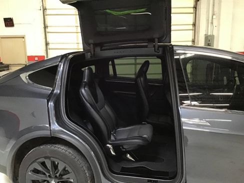 Used 2016 Tesla Model X 60D AWD/4WD image 27