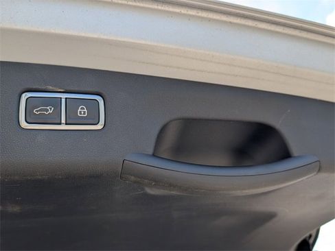 Used 2021 Kia Sorento SX image 11