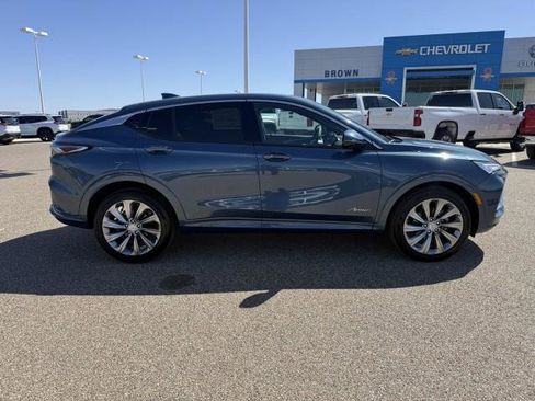New 2026 Buick Envista Avenir image 10