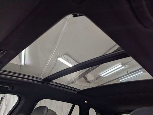 Used 2022 BMW X5 xDrive40i w/ Parking Assistance Package image 14