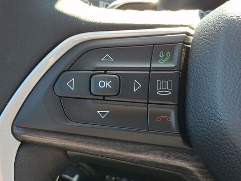 Certified 2023 Jeep Grand Cherokee Limited image 22