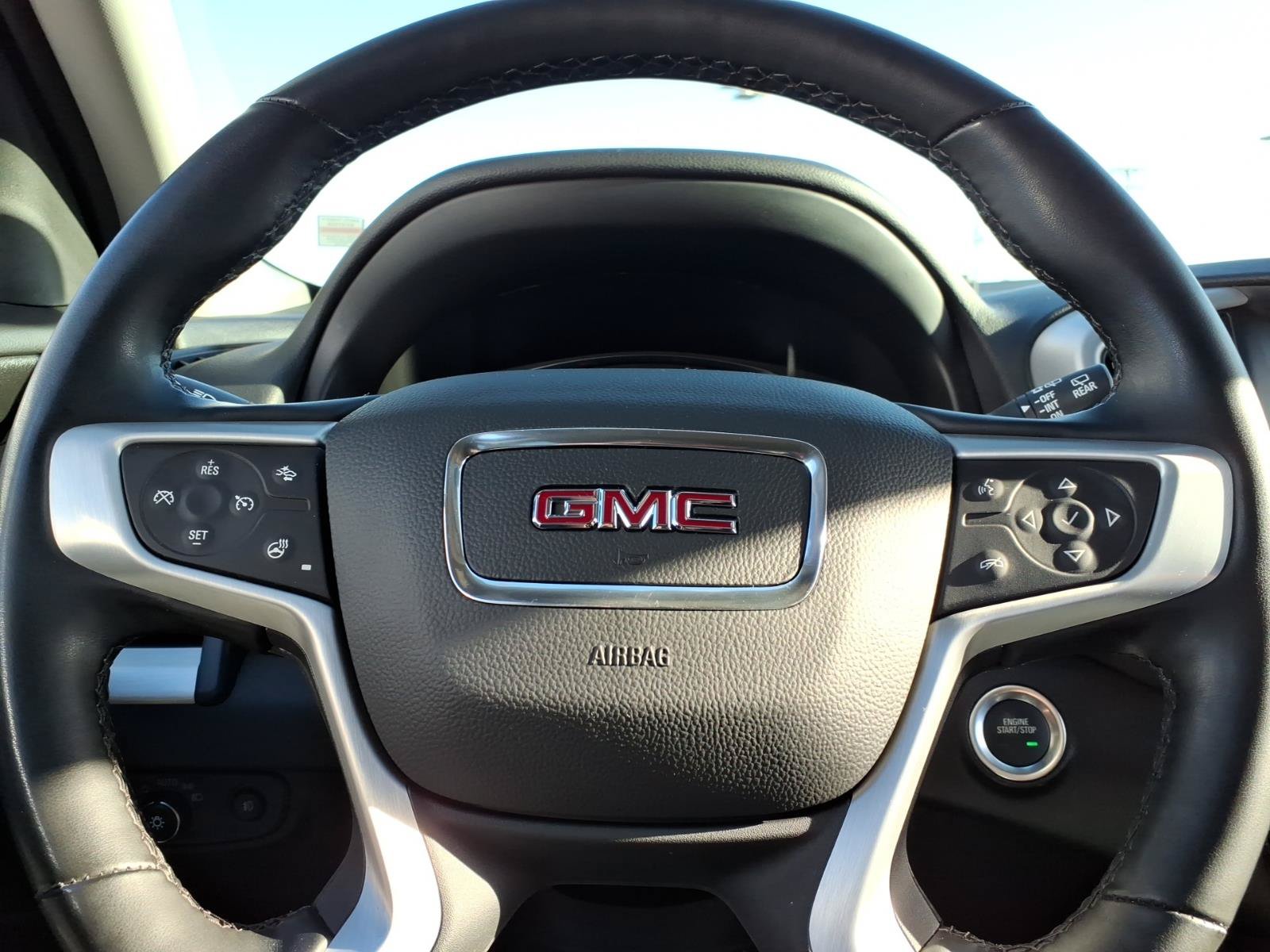 Used 2024 GMC Terrain SLT AWD/4WD image 28