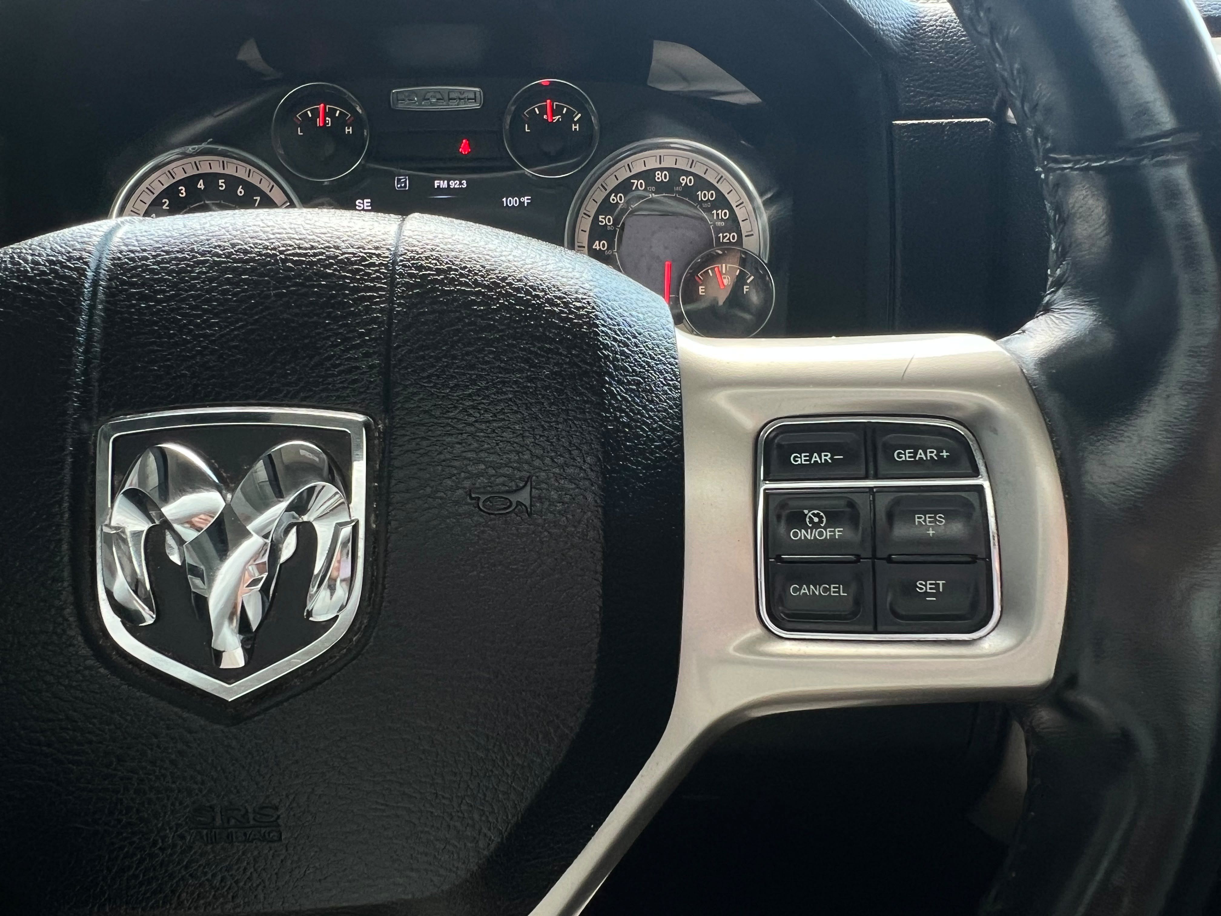Used 2016 RAM 1500 Laramie w/ Convenience Group AWD/4WD image 16