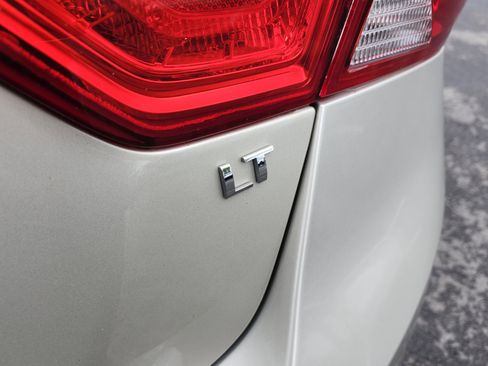 Used 2014 Chevrolet Impala LT w/ Convenience Package FWD image 22
