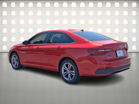 Used 2023 Volkswagen Jetta SE FWD image 5