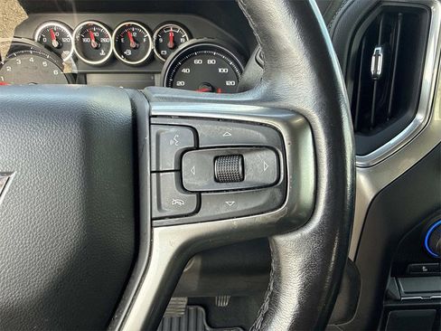 Used 2021 Chevrolet Silverado 1500 LT image 16