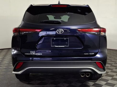 Used 2023 Toyota Highlander XSE AWD/4WD image 8