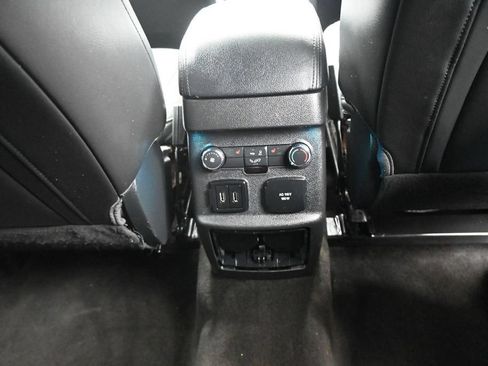 Used 2018 Ford Explorer Limited w/ Equipment Group 301A FWD image 16
