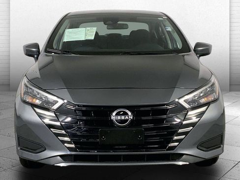 Used 2025 Nissan Versa SV FWD image 2