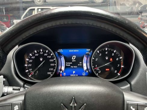 Used 2017 Maserati Levante w/ Sport Package AWD/4WD image 17