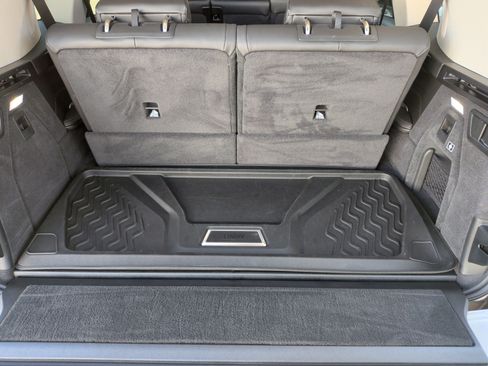 Certified 2025 BMW X7 xDrive40i w/ Premium Package image 44