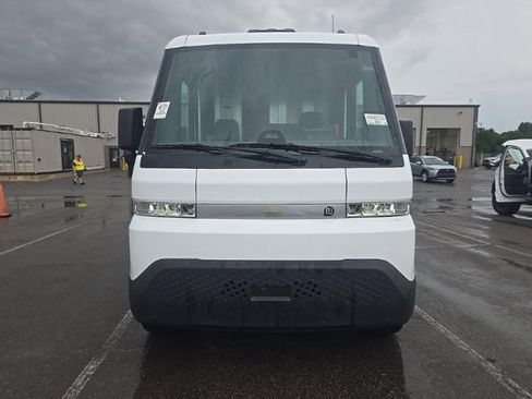 Used 2024 Chevrolet Brightdrop 600 w/ Battery Pack, Max Range AWD/4WD image 2