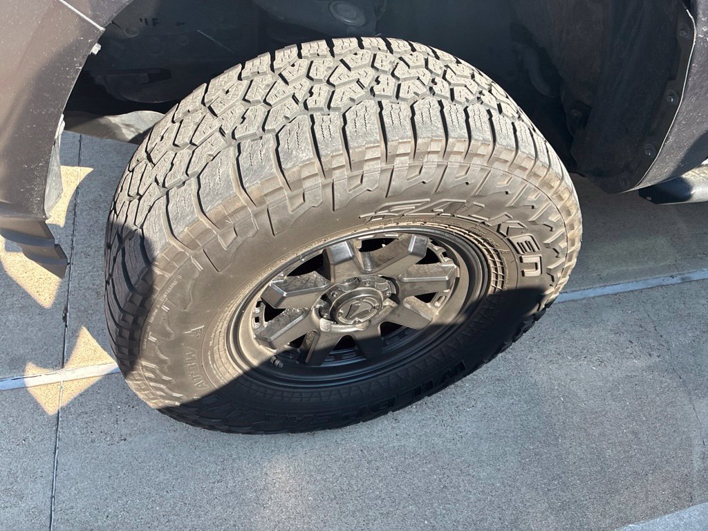 Certified 2022 Toyota Tacoma SR AWD/4WD image 5