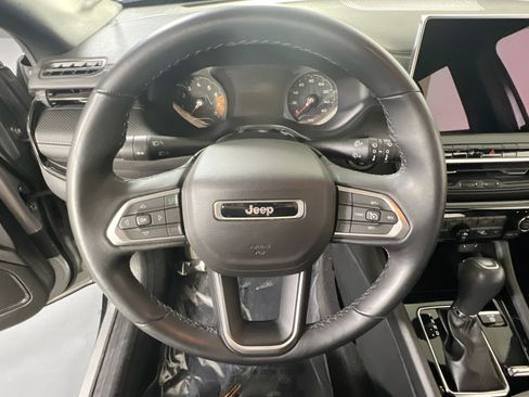 Used 2022 Jeep Compass Latitude w/ Convenience Group AWD/4WD image 11