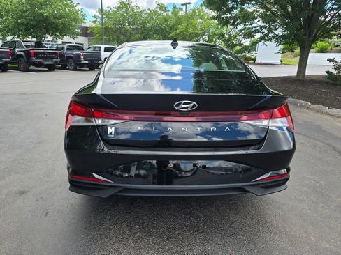 Used 2022 Hyundai Elantra SEL FWD image 6