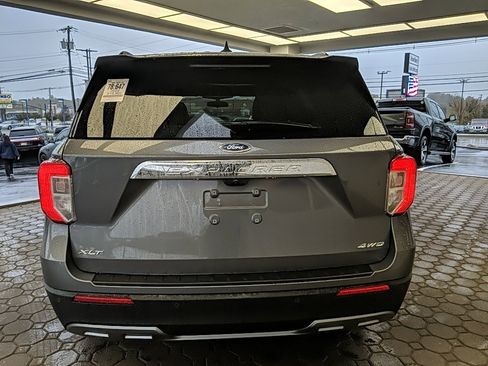 Certified 2023 Ford Explorer XLT w/ Equipment Group 202A image 6