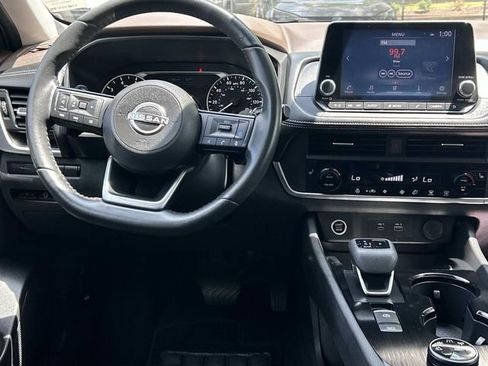 Used 2023 Nissan Rogue SV w/ SV Premium B Package AWD/4WD image 24