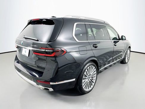 New 2026 BMW X7 xDrive40i w/ Premium Package image 5