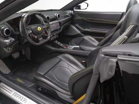 Used 2019 Ferrari Portofino Base image 62