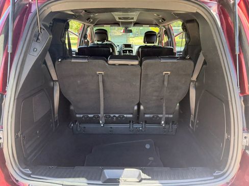 Used 2019 Dodge Grand Caravan GT image 12