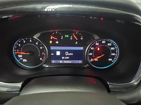 Used 2023 Chevrolet Traverse LT w/ LT Premium Package AWD/4WD image 23