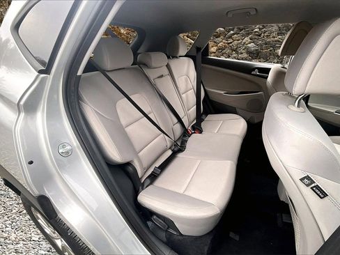 Used 2018 Hyundai Tucson SE image 22