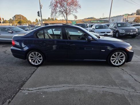Used 2011 BMW 328i Sedan image 3