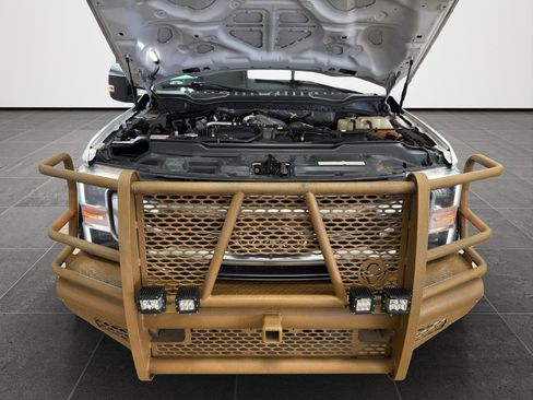 Used 2021 Ford F250 Platinum AWD/4WD image 9