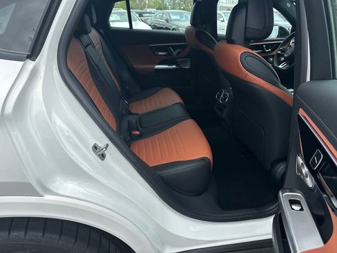 New 2026 Mercedes-Benz GLC 43 AMG 4MATIC Coupe image 17