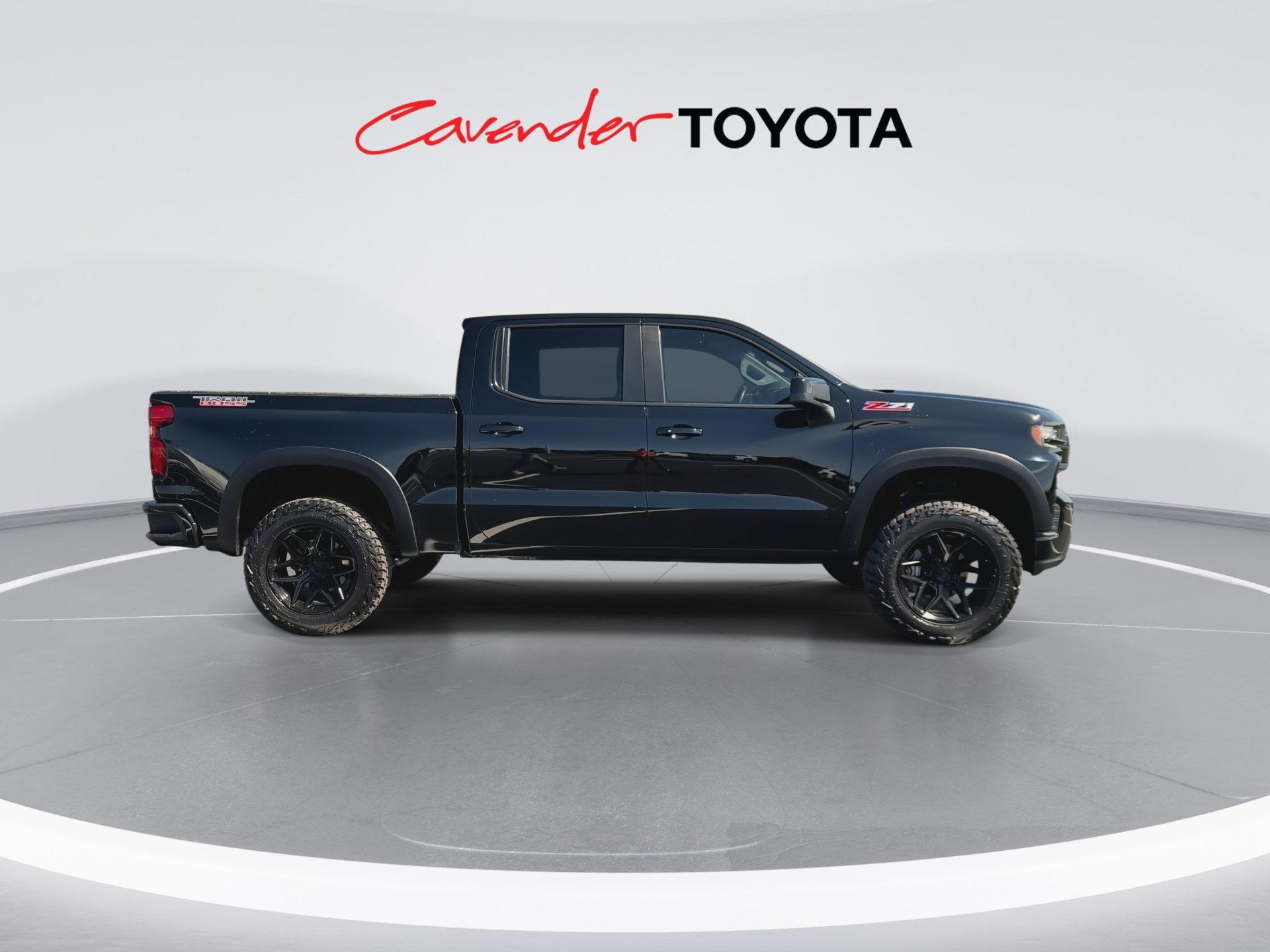 Used 2021 Chevrolet Silverado 1500 LT Trail Boss w/ Convenience Package II AWD/4WD image 9