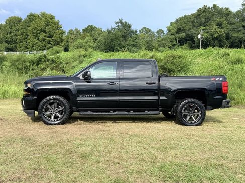 Used 2018 Chevrolet Silverado 1500 LT w/ All Star Edition AWD/4WD image 2