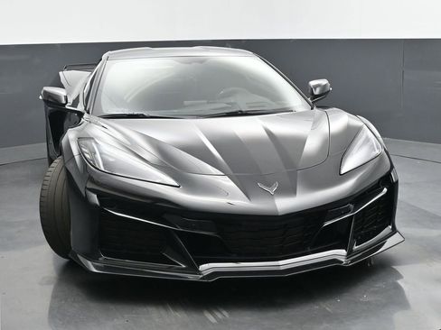Used 2023 Chevrolet Corvette Z06 w/ Engine Appearance Package RWD image 8